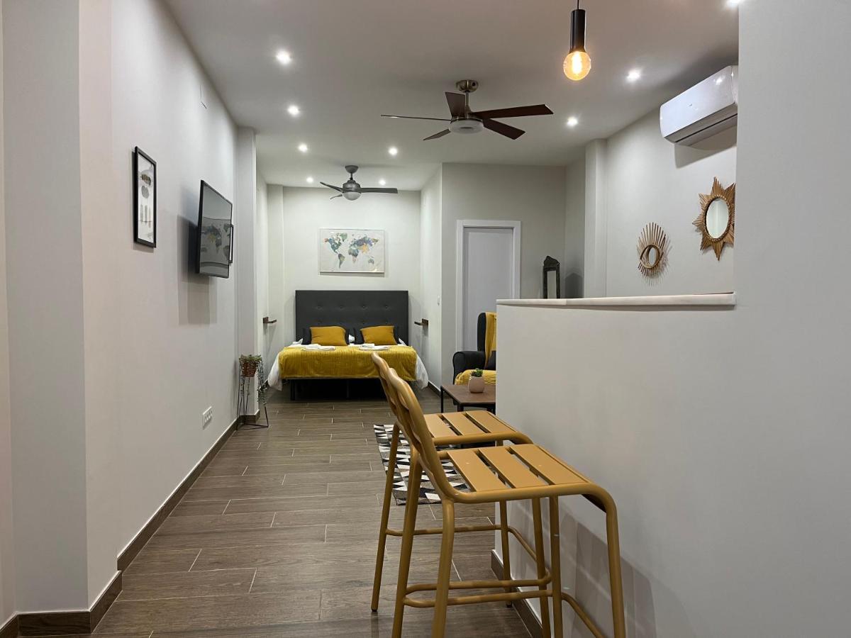 Acogedor Apartamento En La Buhaira Seville Exterior photo
